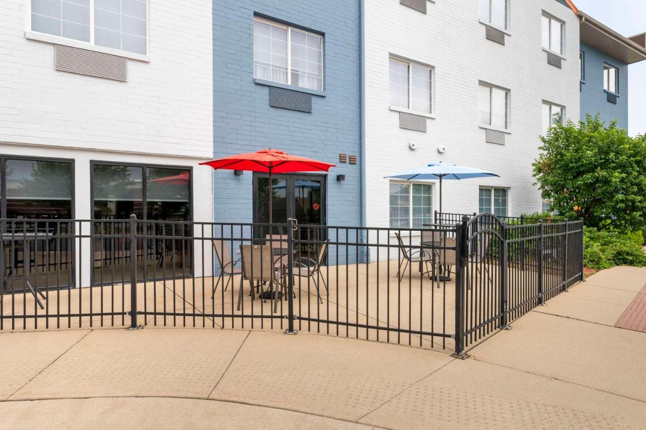Comfort Suites Elgin Luaran gambar