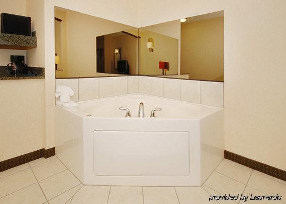 Comfort Suites Elgin Bilik gambar